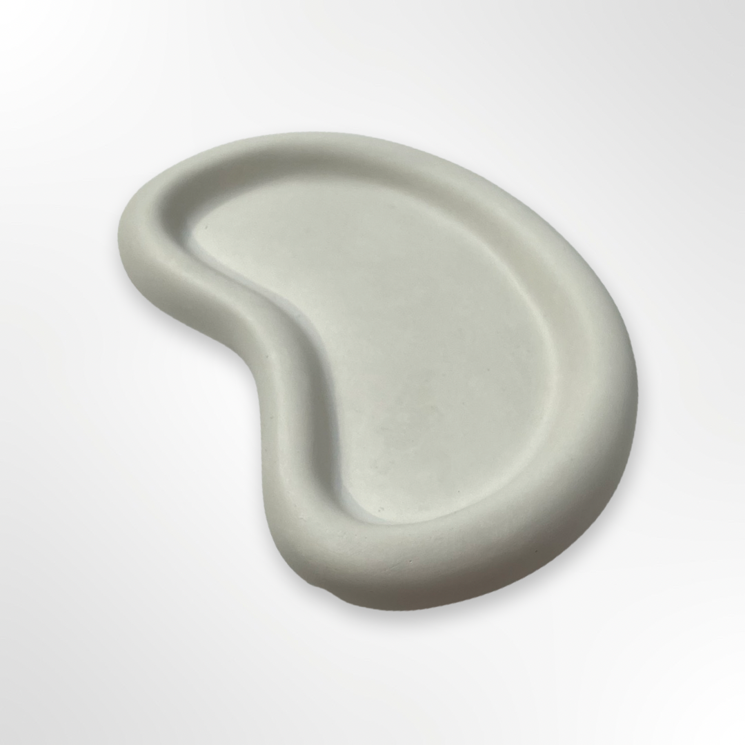 Chunky Bean Concrete Tray