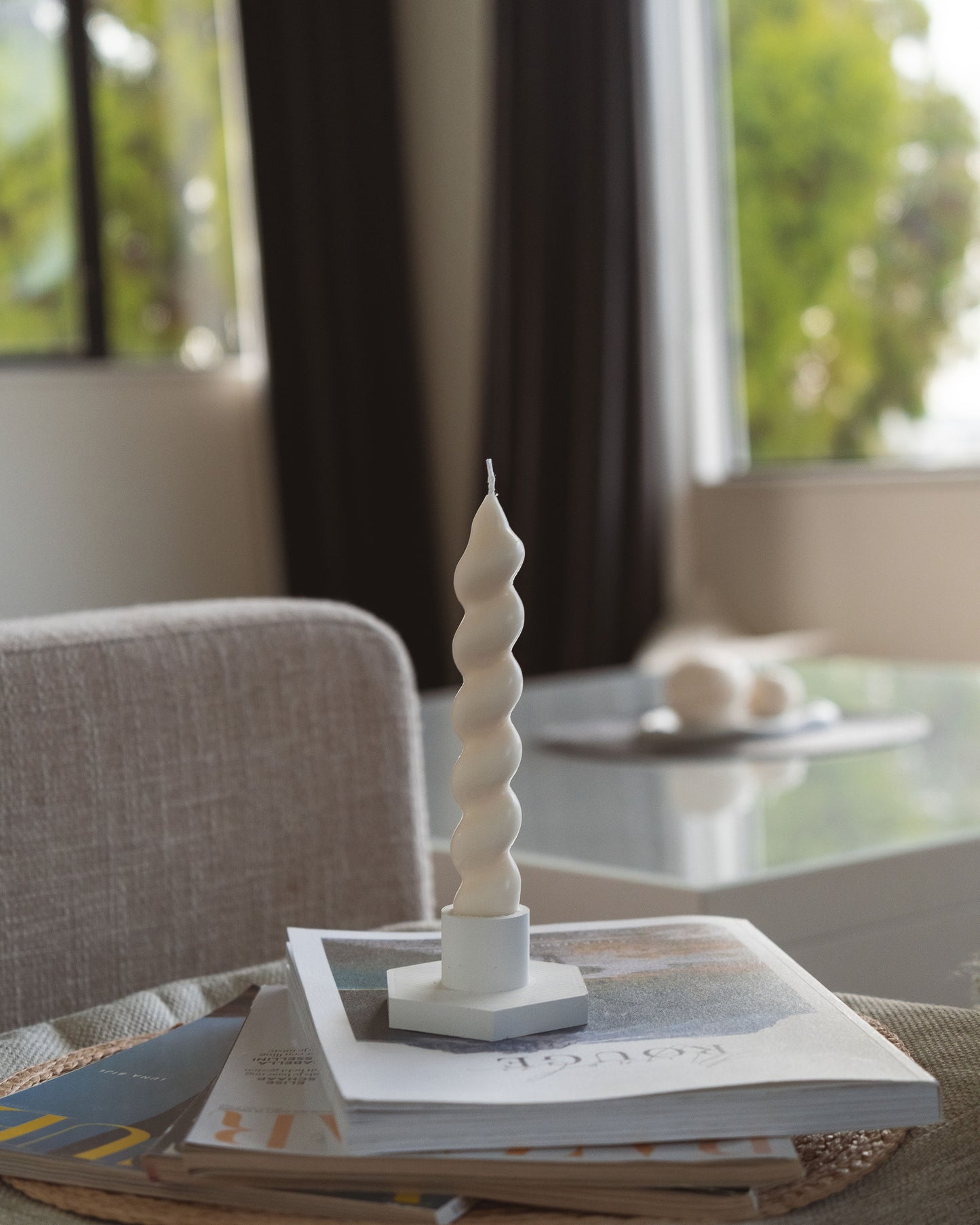 Curly Pillar
